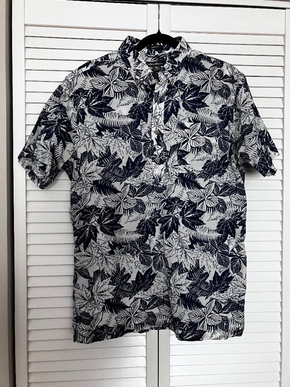Eddie Bauer maple leaf button shirt